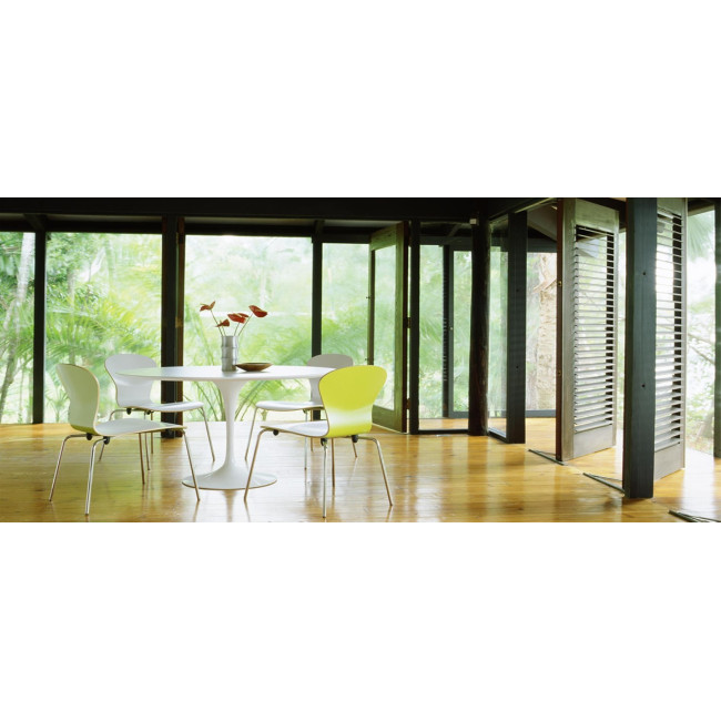 Table ronde blanche en fibre de verre 110cm Tulipe -  Prix Bas !