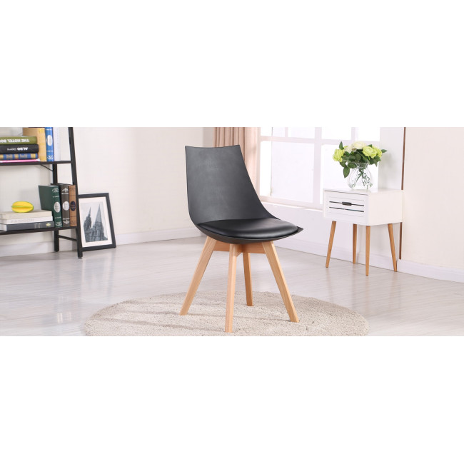 Chaise de style scandinave pour salle à manger – Prague 