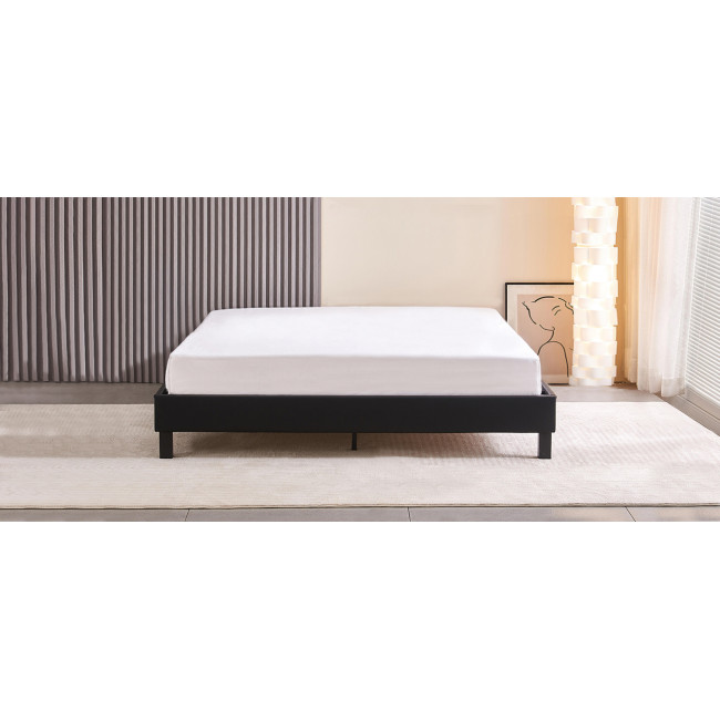 Lit simili noir avec sommier intégré  – Nocta