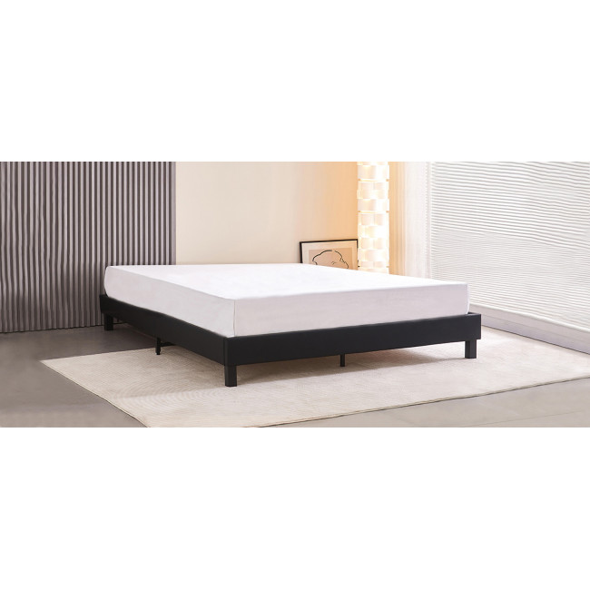 Lit simili noir avec sommier intégré  – Nocta